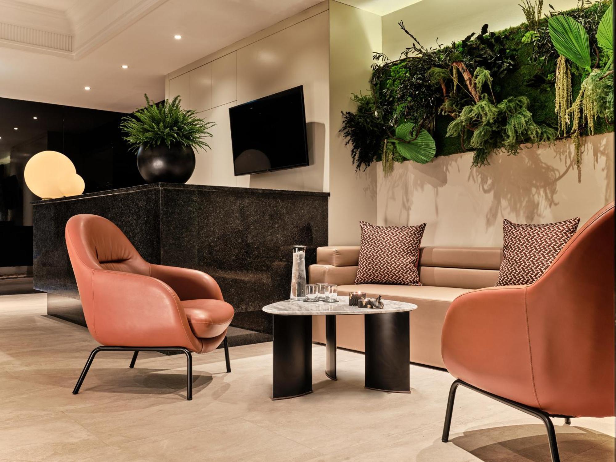 Crowne Plaza Tashkent By Ihg Hotel Exterior photo